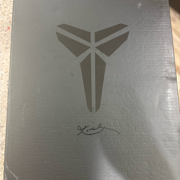 Nike Women's Pink and Lavender Athletic Shoes - Picture 6 of 6